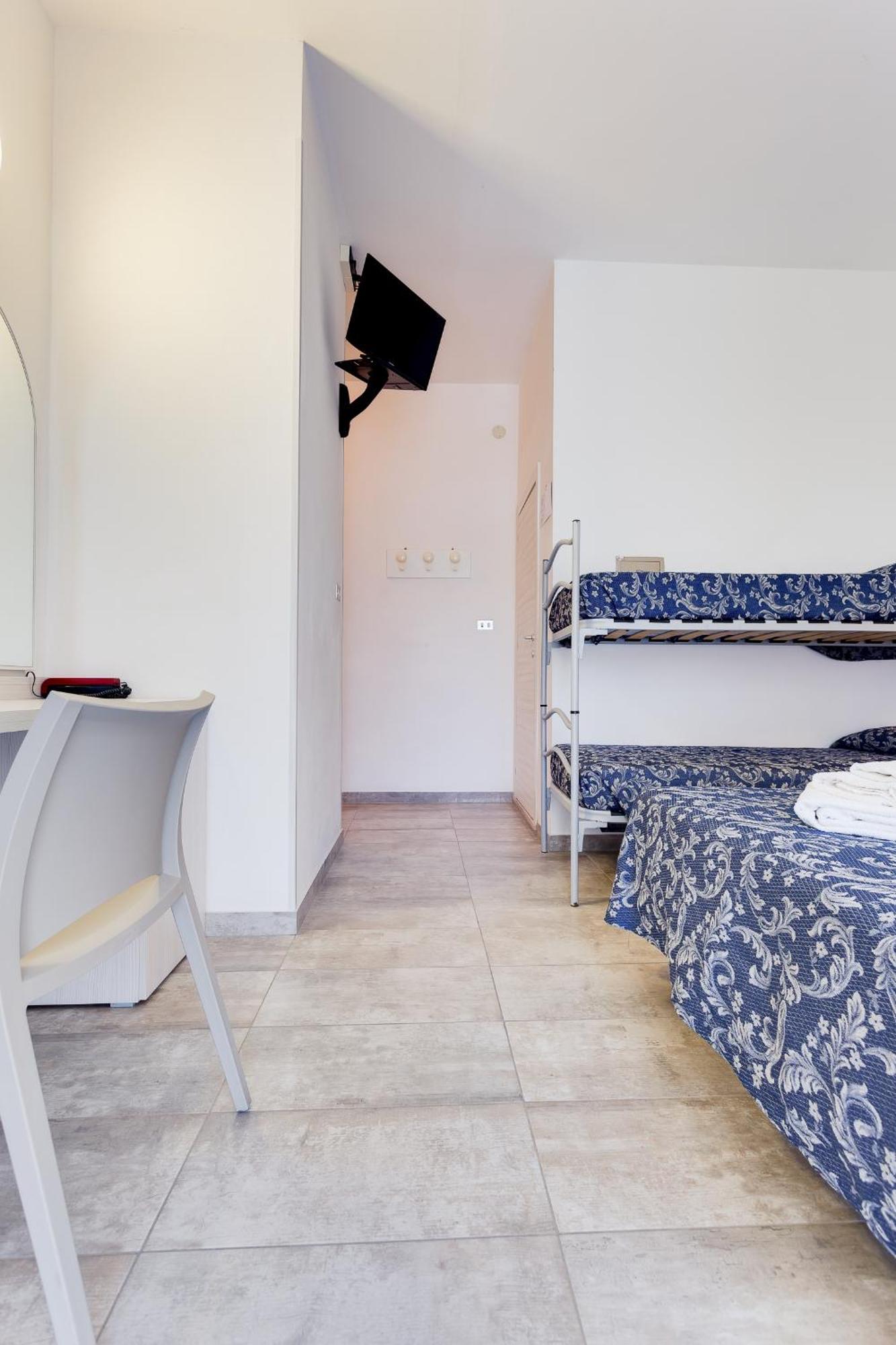 Hotel Sirena Bellaria-Igea Marina Buitenkant foto