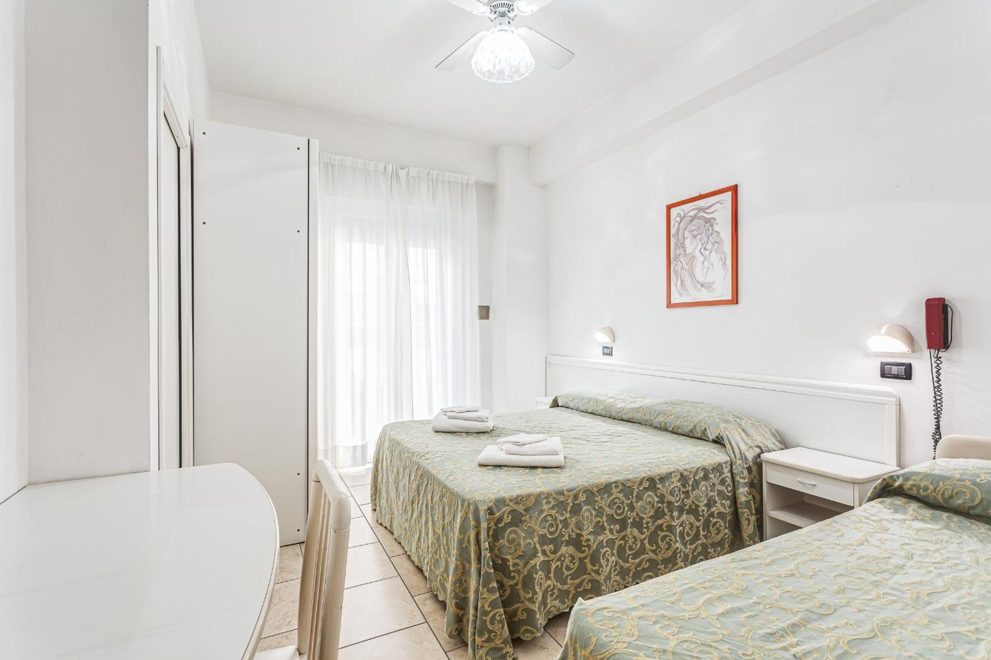 Hotel Sirena Bellaria-Igea Marina Buitenkant foto